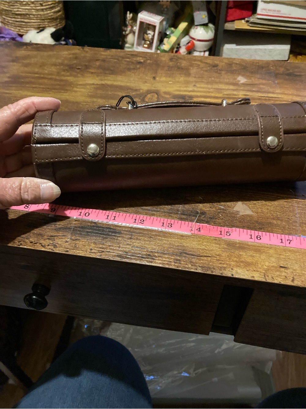 Danier genuine leather cylindrical jewelry case - Picture 3 of 14
